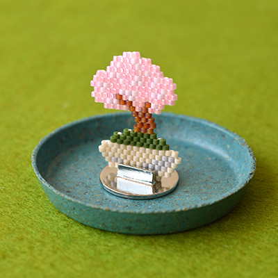 シェイプドステッチで作る桜盆栽 のハンドメイド