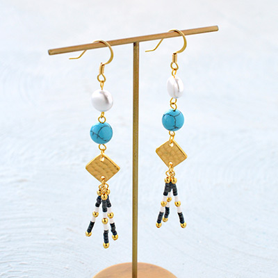 デリカビーズ　フリンジ　バッグ　ハンドメイド　シルバー デリカビーズ フリンジ バッグ ハンドメイド シルバー デリカ