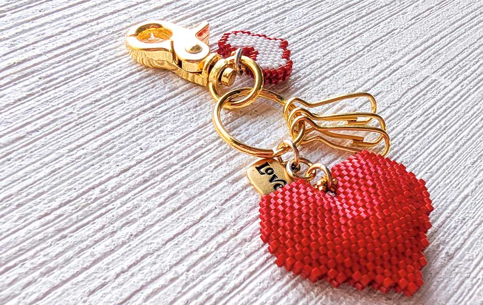 気まぐれキット DBMで作るハートモチーフのキーホルダー(レッド) 気まぐれキット DBMで作るハートモチーフのキーホルダー(レッド)