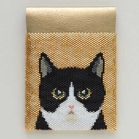 ペヨーテステッチで作るカードケースキット ペヨーテステッチで作るカードケースキット(福ねこ)