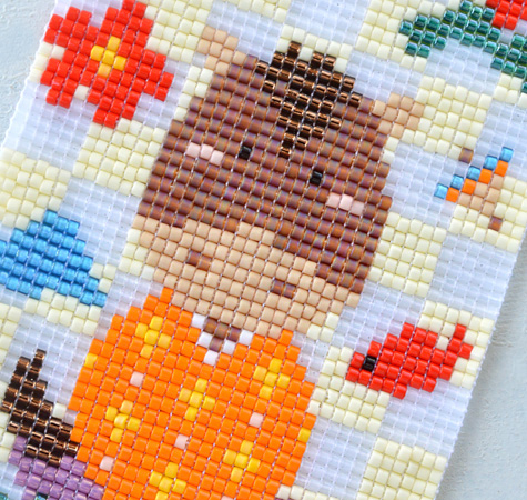 デリカビーズ織りで作るミニタペストリー(干支午と縁起物) デリカビーズ織りで作るミニタペストリー(干支午と縁起物)