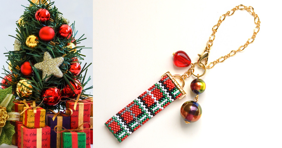 タータンチェック柄のバッグチャーム(クリスマスカラー) タータンチェック柄のバッグチャーム(クリスマスカラー)