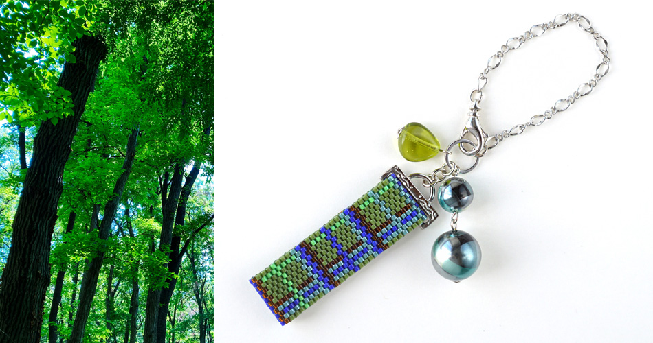 タータンチェック柄のバッグチャーム(静寂の森) タータンチェック柄のバッグチャーム(静寂の森)