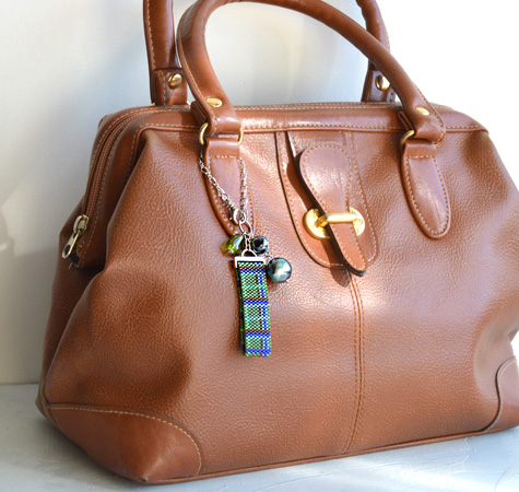 タータンチェック柄のバッグチャーム(静寂の森) タータンチェック柄のバッグチャーム(静寂の森)