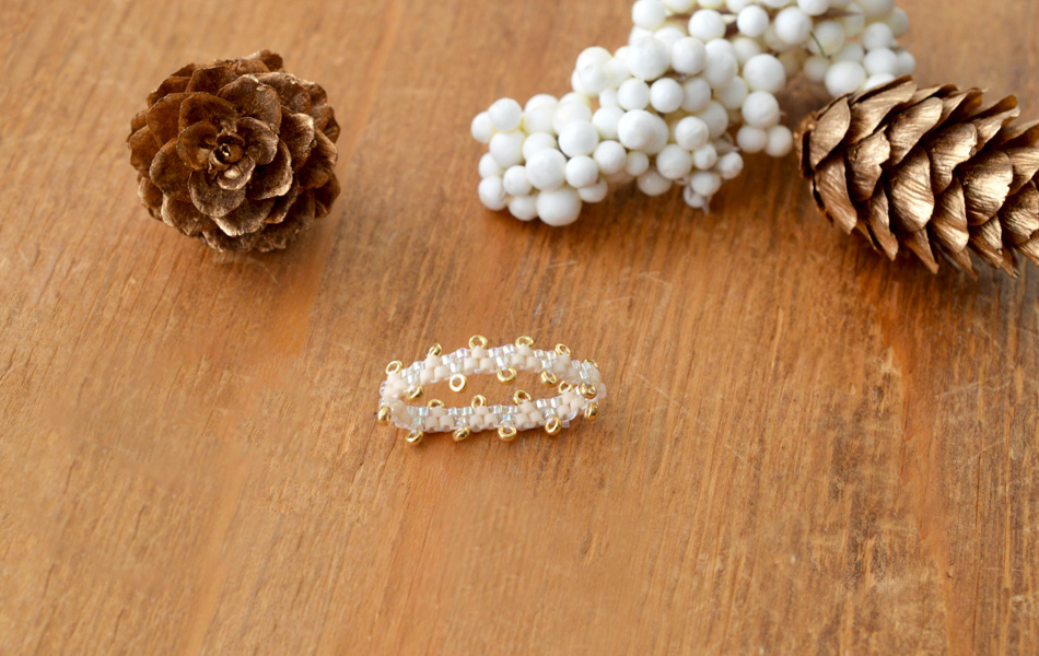 ビーズステッチで作る リングドットのビーズリング